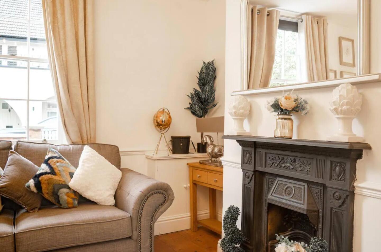 No22 Chester Racecourse Townhouse Dış mekan fotoğraf